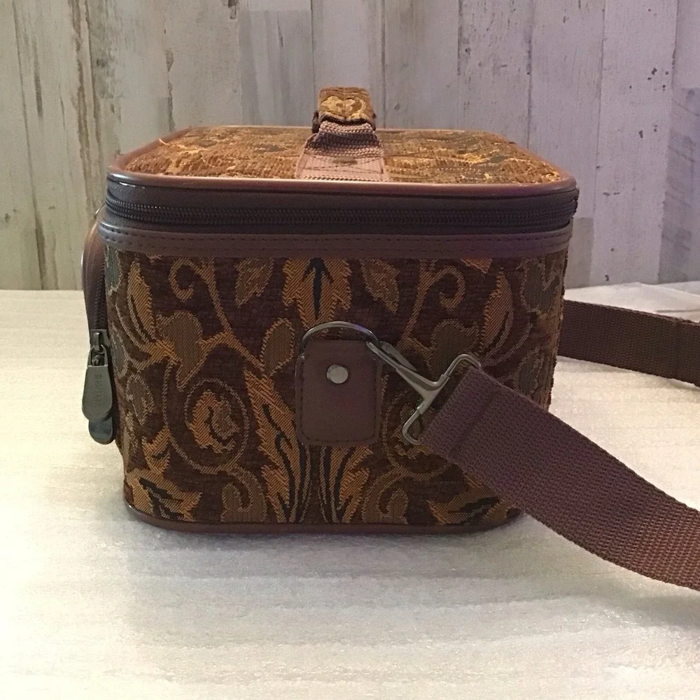 Raviani Gold Tapestry Cosmetic Bag